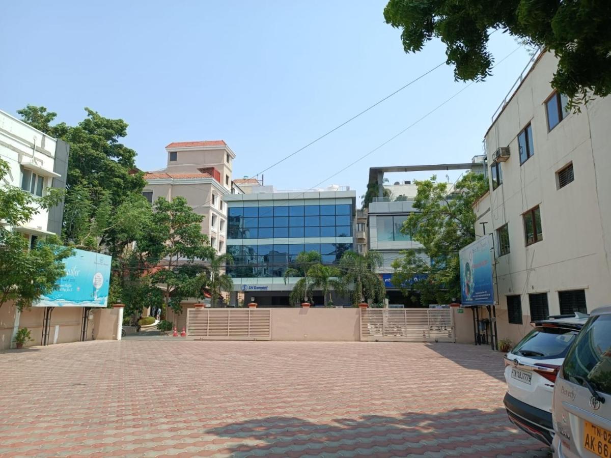 Beverly Hotel 3*